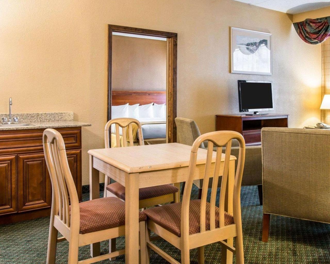 Quality Inn Southfield Luaran gambar